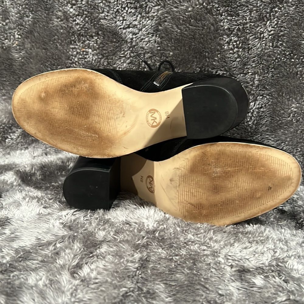 Michael Kors Black Thatcher Womens Lace-Up Suede Ankle Combat Boots Size 8M - Picture 4 of 12